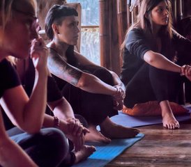 7 Tage mit Buckelwalen, Yoga und Aquatherapie in Puerto Cayo, Manabi, Ecuador - Photo 2