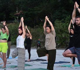 825-Daagse 200-urige Beste Traditionele Multi-Stijl Yoga Docentenopleiding in Rishikesh, India - Photo 1