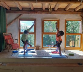 2 jours en stage de yoga « Déconnexion - Reconnexion» pour familles ou couples, en Savoie, France - Photo 4