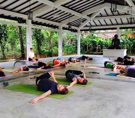 722 jours en stage de détox corps-esprit avec ayurveda, yoga et méditation à Kalutara, Sri Lanka - Photo 1