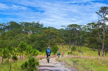 2 Day Guided Cycling Tour From Dalat to Nha Trang in Vietnam