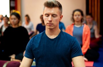 7 días en retiro de yoga y meditación en Rishikesh, India