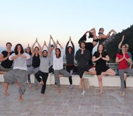 21-Daagse 200-urige Yoga Docentenopleiding voor Senioren (50+ jaar) in Kathmandu, Nepal - Photo 4
