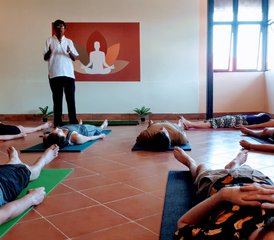 314 días de curso certificado de formación de profesor de meditación y atención plena de 100 horas en Siem Reap, Camboya - Photo 1