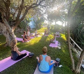 4 jours en stage Elemental Ischia de yoga et randonnée à Ischia et Capri, Italie - Photo 3