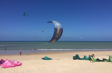 15 Tage Fantastisches Anfänger Kitesurf Camp in Cumbuco, Ceará, Brasilien