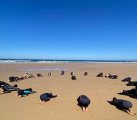 910 Tage Surf Camp in Tamraght, Marokko mit traditioneller Gästehaus-Unterkunft und Red-Carpet-Stil - Photo 1