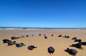 10 Tage Surf Camp in Tamraght, Marokko mit traditioneller Gästehaus-Unterkunft und Red-Carpet-Stil