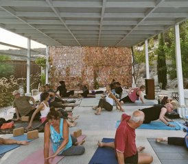 15 Tage Yoga Glow, Recharge und Rejuvenate in Pentakomo, Zypern - Photo 1