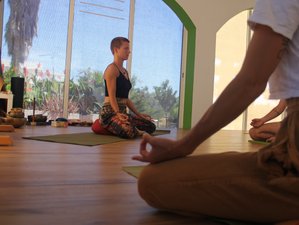 4 Days Beginner's Silent Meditation Retreat to Infinite Consciousness & Yoga by the Beach, Valencia