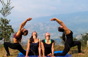 5 Day Hiking, Sightseeing Tours and Yoga Holidays in Nepal with Free Nepal Visa on Arrival