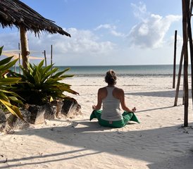 118 Tage Yoga Flow Retreat am Meer mit Secret Sunrise, Meditation und 4 Ausflügen auf Sansibar - Photo 1