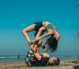 311 días de curso de formación de profesorado de yoga multiestilo de 100 horas (con yoga aéreo) en Goa, India - Photo 1
