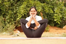 Lach Yoga Retreats und Reisen