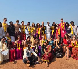 28 días de profesorado de yoga de 250 horas con 50 horas de yin o ayurveda en Goa, India - Photo 3