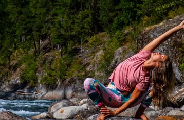 6-Daagse Yoga Retreat voor Voeding en Herstel in de Natuur van British Columbia, Canada
