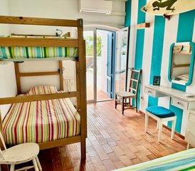 8 Tage Tauchen und Aufenthalt für Zertifizierte Taucher im Jho'La Surf Camp in Praia da Luz, Portugal - Photo 5