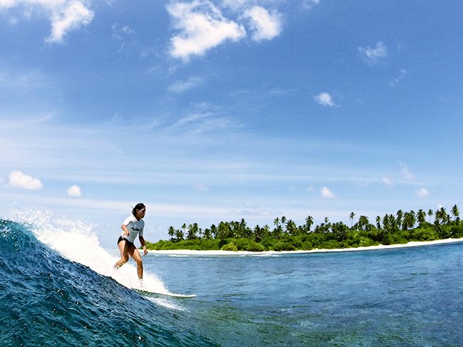 8 Day Surf Mikado in Thimarafushi, Thaa Atoll - BookSurfCamps.com