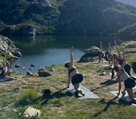 95 jours en retraite de yoga, méditation et randonnée Breathe and Connect à Chamonix, France - Photo 1