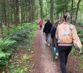 7-Tage „Where the Path Calls You: A Pilgrimage to Yourself“ in Ariège, Frankreich - Photo 2