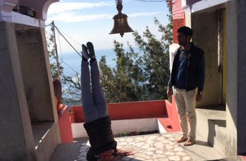11 jours de formation de professeur de yoga et pranayama de 100 heures à Rishikesh, Inde