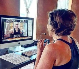 Formación híbrida de profesorado de yoga de 200 horas: online a tu ritmo y 8 días presencial en Cádiz, España - Photo 2