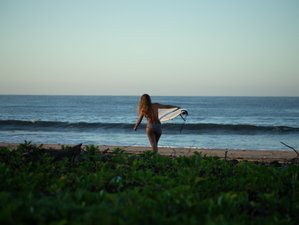 8 Day Surf School Package: Surf and Yoga Holiday in Punta Aposentillo, Chinande