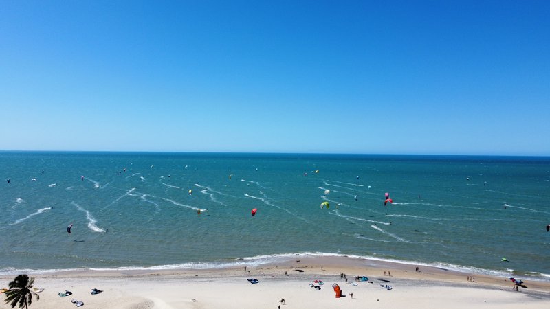 7 Day of Pure Kitersurfing: 10 hours of Lessons and Enjoy Stay at Indiana Kite, Cumbuco