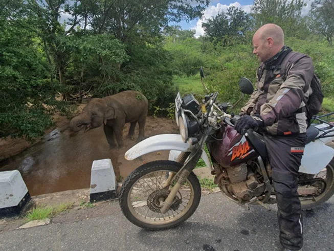 20 Day Sri Lanka Mountains and Coast Guided Motorcycle Tour