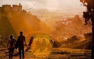 Granada Retraites en Reizen
