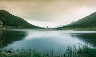 East India Retreats & Trips