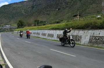 9 Tage Geführte Essenzielle Motorradtour in Bhutan