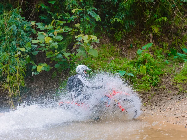 8 Day Northern Vietnam Off-Road Guided Motorcycle Tour For Experienced Riders photo 6