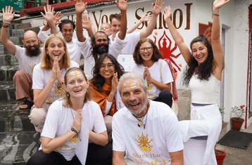 47 jours-500h en formation de professeur de yoga complète à Dharamsala, Inde