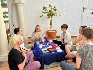 8 Tage Frauen-Retreat für Selbstliebe, Verbindung & Zeremonie in luxuriöser Pool-Villa in Spanien