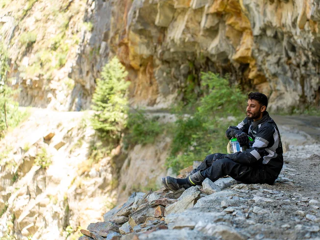8 Day Guided Adventure Motorcycle Tour in the Pangi Valley, India photo 9