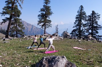 15 jours dans un ashram de Rishikesh en voyage de yoga et trek dans l'Himalaya