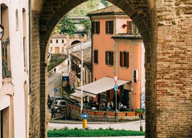 Le Marche Retraites en Reizen
