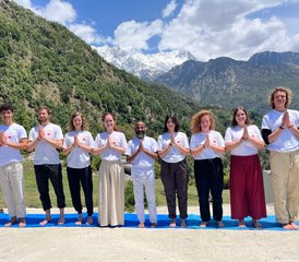 24-Daagse 200-Urige Meerstijlen Yoga Docentenopleiding In Dharamsala, India - Photo 2