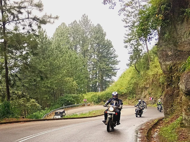 11 Day Guided Motorcycle Tour in Sri Lanka photo 7