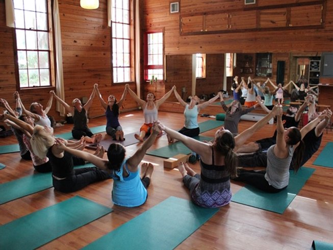 Top 10 Yoga Teacher Training in Florida