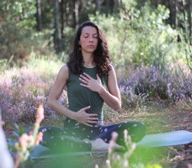 25 Tage Yoga I Breathwork & Wander –Zurück zu Dir, deiner Lebendigkeit & deinem Strahlen – im Allgäu - Photo 1