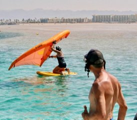 8 jours en stage de wing foil freerider à bord du M/V Kite Adventure à Safaga, Égypte - Photo 4