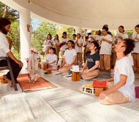 26 jours-200h en formation de professeur de hatha yoga authentique avec ayurvéda dans un ashram à Rishikesh, Inde - Photo 5