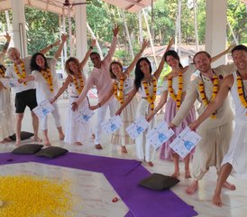 22 jours-200h en formation de professeur de yoga tantra kundalini mukta traditionnelle à Goa Sud, Inde - Photo 2