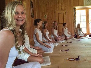 8 Day Shakti Embodiment Women's Wellness Retreat in Bad Mitterndorf