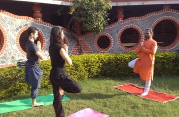 5 Tage Wissenschaftliches Hatha Yoga und Chakrameditation Retreat in Rishikesh, Indien