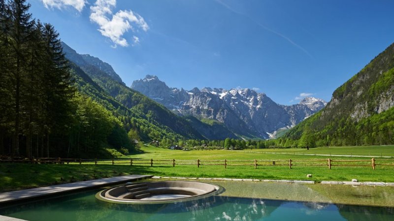 4 Day Yoga Retreat With Elke Treichl in the Slovenian Alps