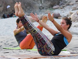24 Tage 200-stündige Multi-Style-Yogalehrerausbildung mit kostenloser Massage in Rishikesh, Indien