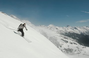 7 Tage Lofoten Floating Basecamp: Ski- und Snowboard-Freeride- und Skitouren-Abenteuer in Norwegen